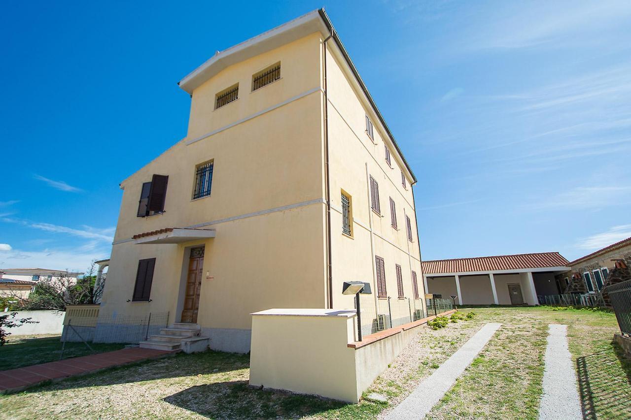 La Corte Del Maria Rosaria Орозеи Экстерьер фото